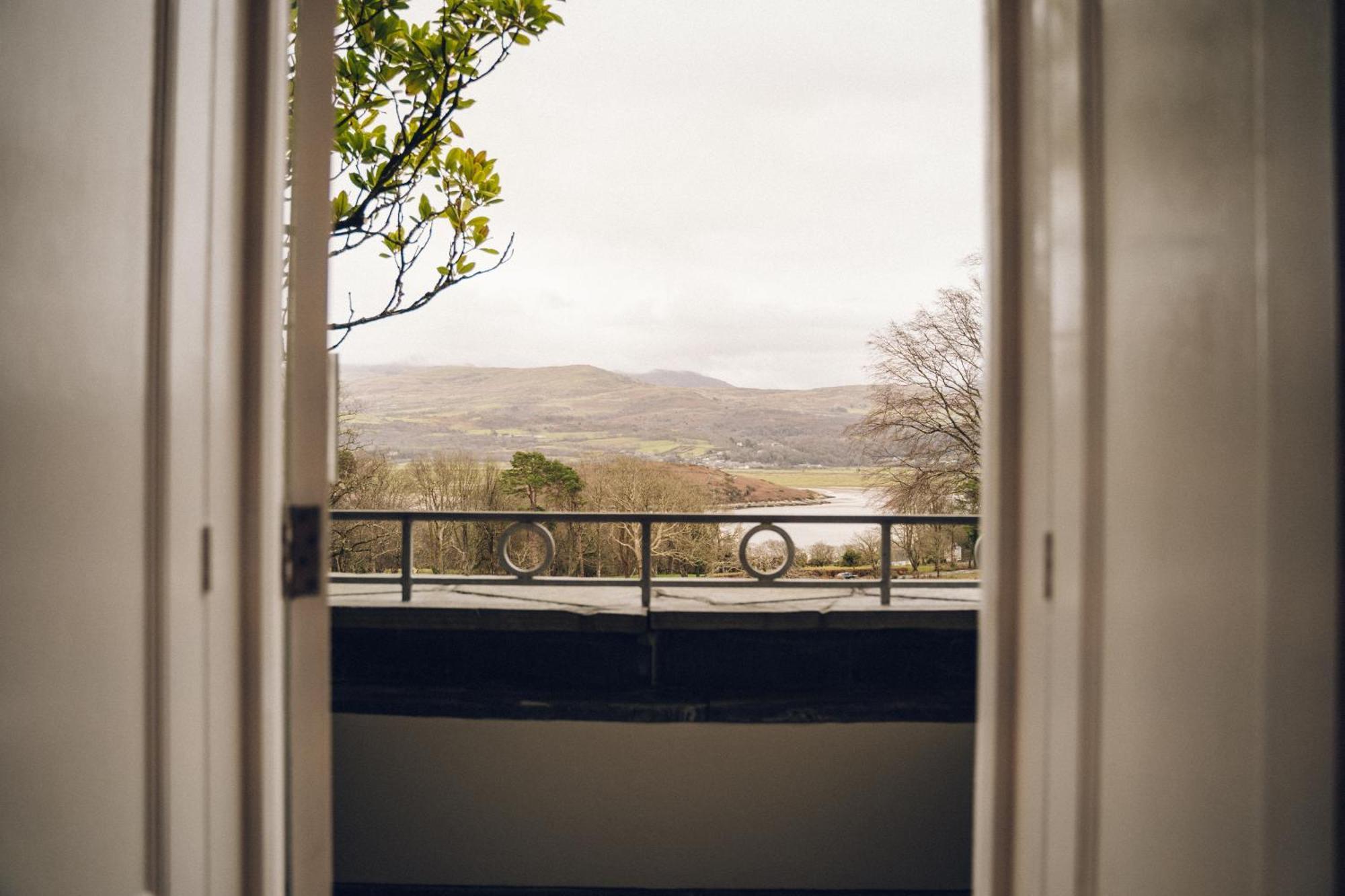 Portmeirion Village & Castell Deudraeth Porthmadog Exterior foto